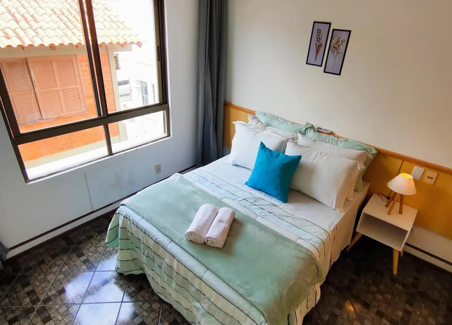 Apartahotel Lexus Beira Mar - Apartamentos Florianópolis